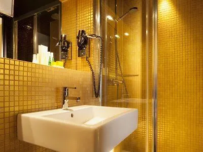 First Tour Eiffel Hotel Parigi