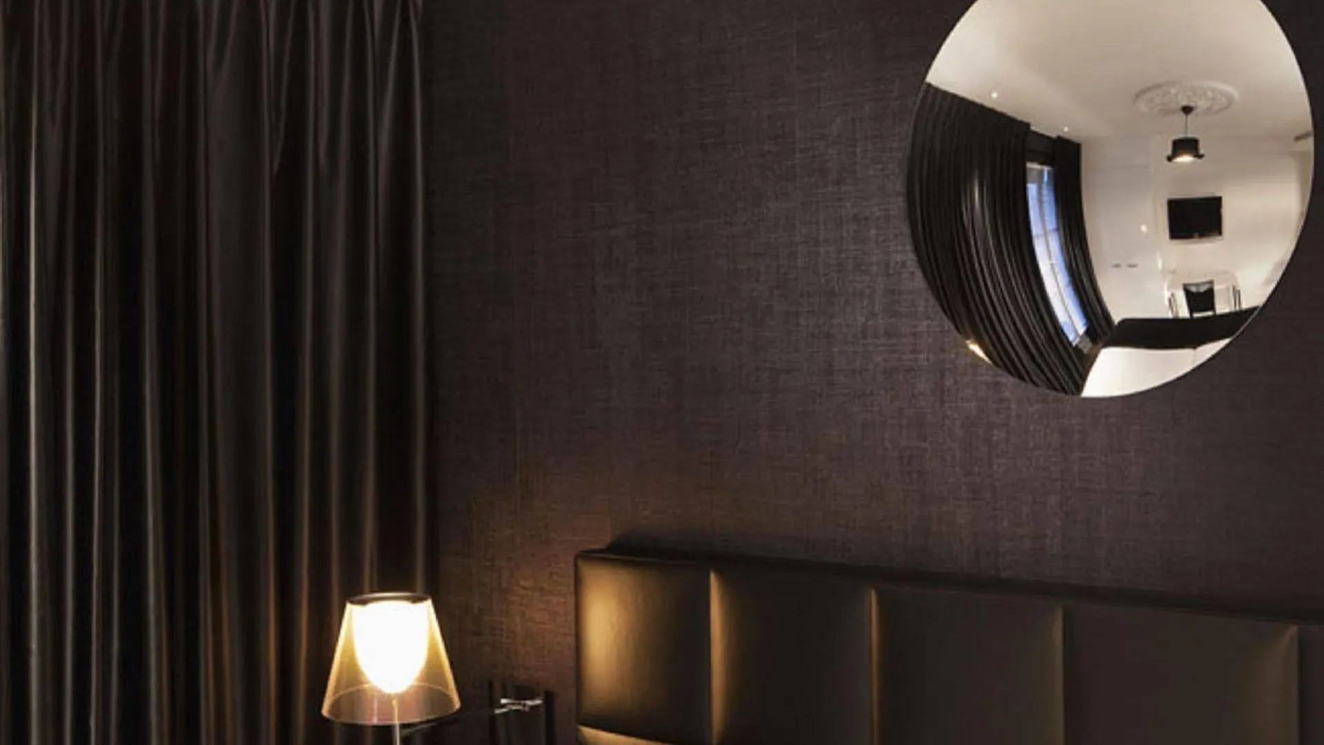 First Tour Eiffel Hotel Parigi
